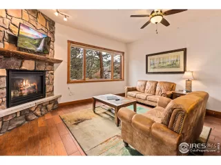 Photo #3: 977740 Listing