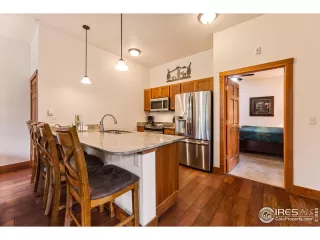 Photo #4: 977740 Listing