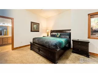 Photo #5: 977740 Listing