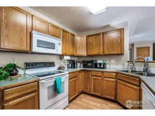 Photo #6: 977747 Listing