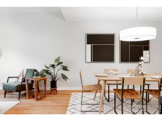 Photo #5: 977804 Listing