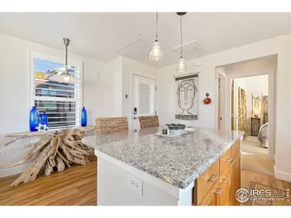 Photo #6: 977823 Listing 