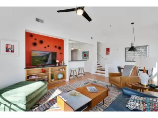 Photo #3: 977826 Listing