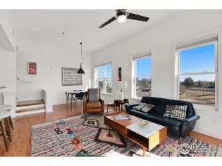 Photo #5: 977826 Listing