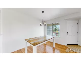 Photo #2: 977839 Listing