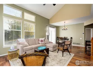 Photo #6: 977842 Listing