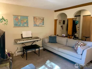 Photo #3: 977871 Listing