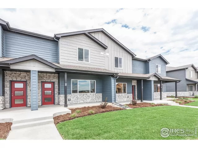 MLS: 977883 Condo For Sale