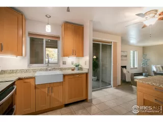 Photo #4: 977912 Listing