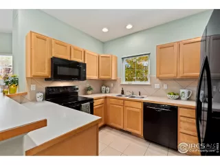 Photo #6: 977966 Listing