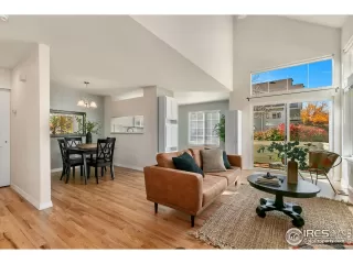 Photo #3: 978004 Listing