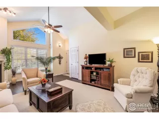 Photo #5: 978011 Listing