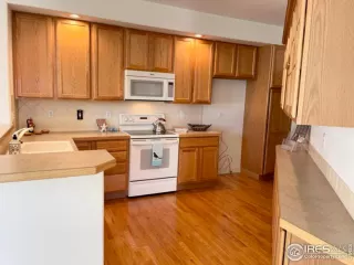 Photo #3: 978106 Listing