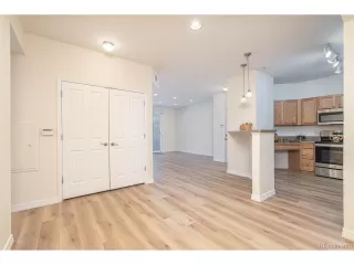 Photo #5: 9782543 Listing