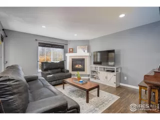 Photo #4: 978272 Listing