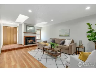 Photo #6: 978314 Listing