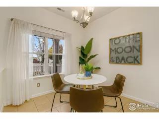 Photo #4: 978371 Listing