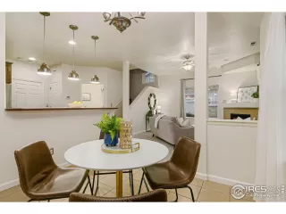 Photo #5: 978371 Listing