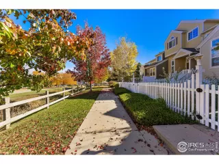 Photo #2: 978373 Listing