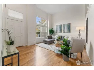 Photo #5: 978373 Listing