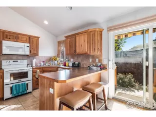 Photo #4: 978396 Listing 