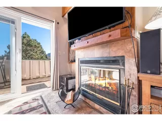 Photo #2: 978400 Listing