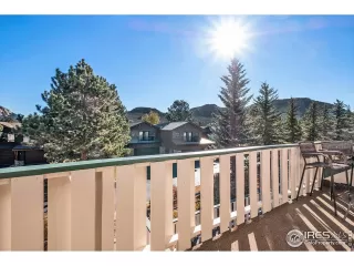 Photo #4: 978400 Listing