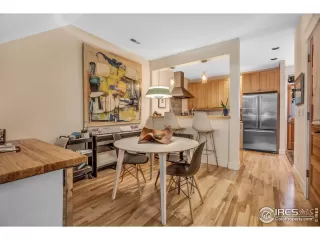 Photo #6: 978442 Listing