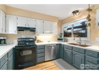 Photo #5: 978558 Listing