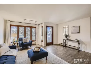 Photo #5: 978563 Listing