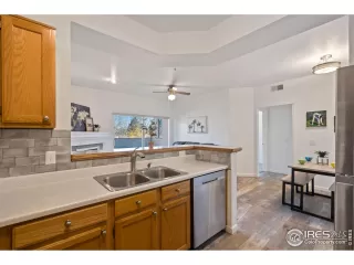 Photo #3: 978602 Listing