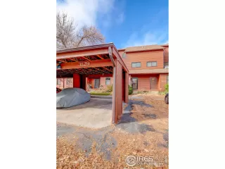 Photo #4: 978607 Listing