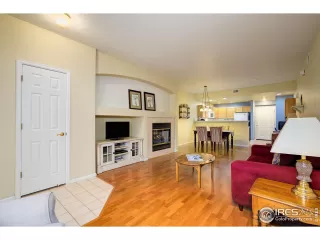 Photo #4: 978663 Listing