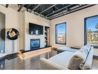 Photo #4: 978689 Listing 