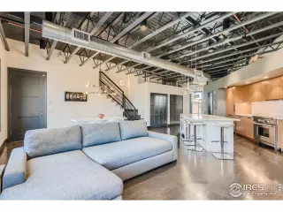 Photo #5: 978689 Listing 