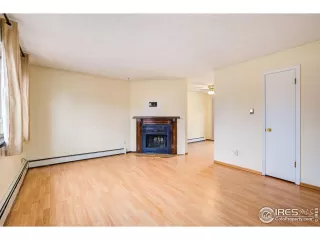 Photo #1: 978696 Listing