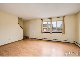 Photo #3: 978696 Listing