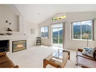Photo #1: 978699 Listing 
