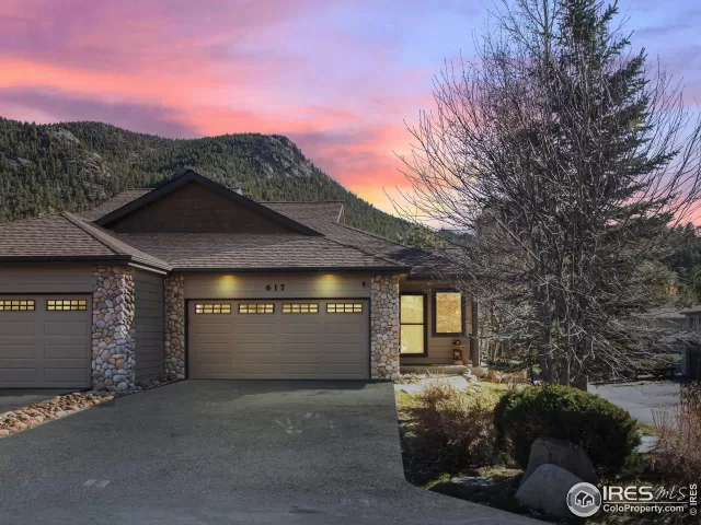 MLS: 978738 Condo For Sale