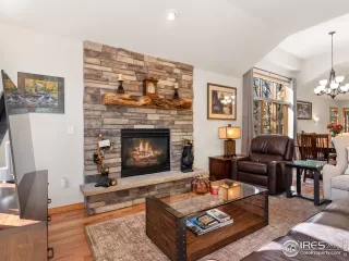Photo #3: 978738 Listing