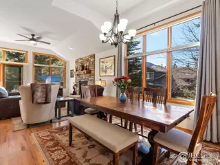Photo #4: 978738 Listing
