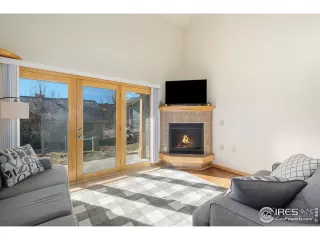 Photo #5: 978739 Listing