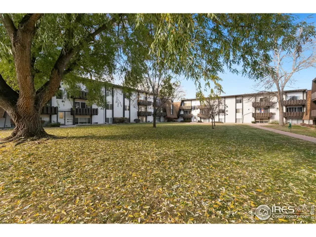 MLS: 978789 Condo For Sale