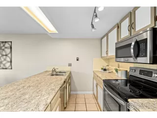 Photo #6: 978874 Listing 