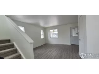 Photo #3: 978887 Listing