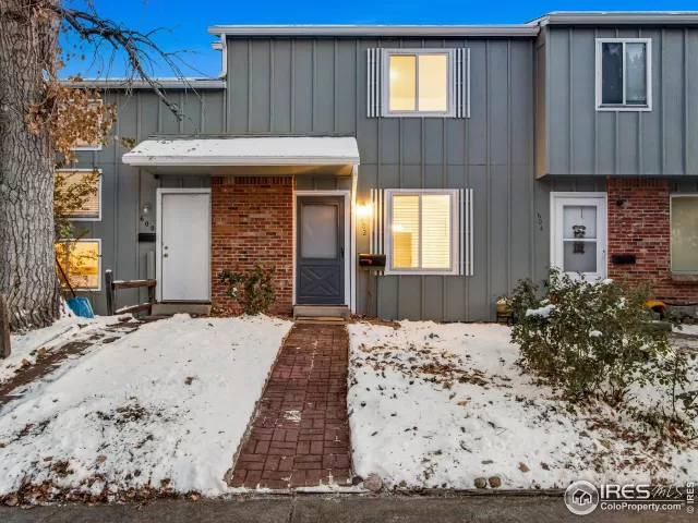 MLS: 978899 Condo For Sale