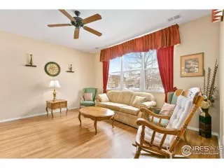 Photo #5: 979003 Listing 