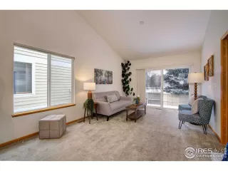 Photo #3: 979028 Listing