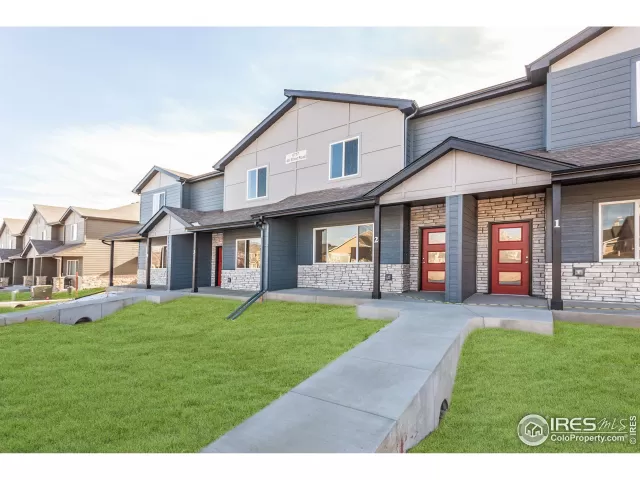 MLS: 979033 Condo For Sale