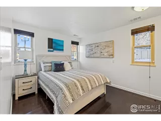 Photo #5: 979061 Listing 